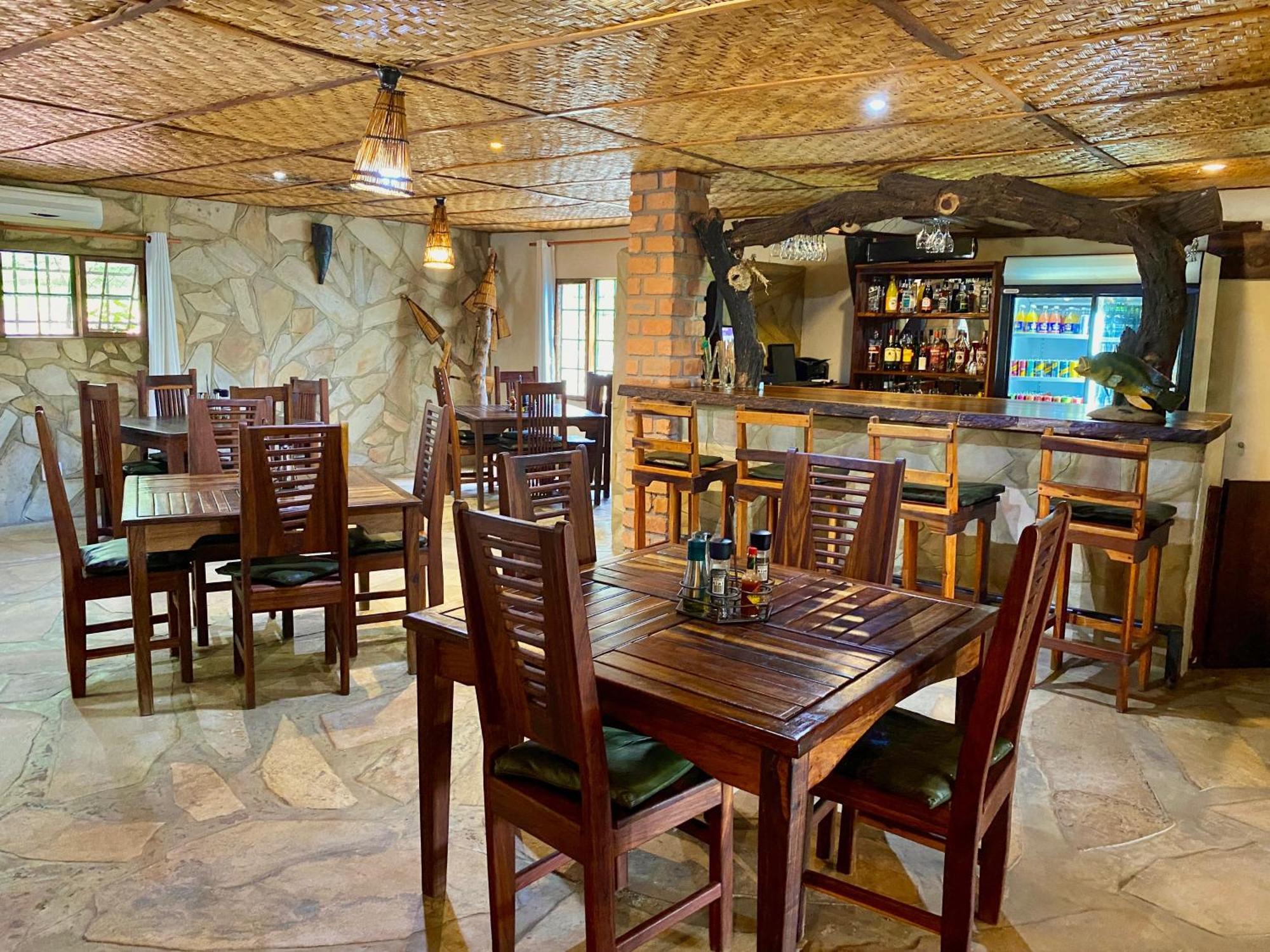 Tambuti Lodge Rundu Exterior foto