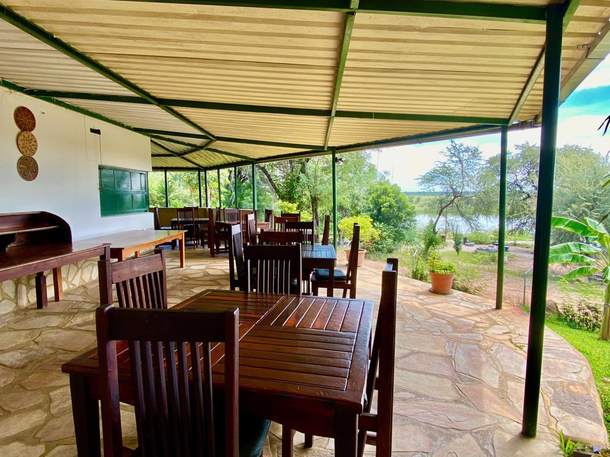 Tambuti Lodge Rundu Exterior foto
