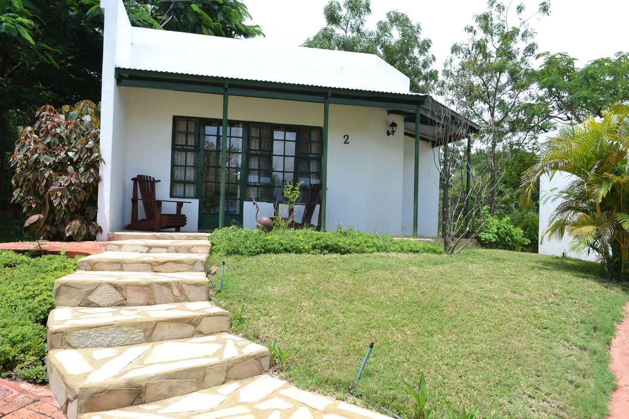 Tambuti Lodge Rundu Exterior foto